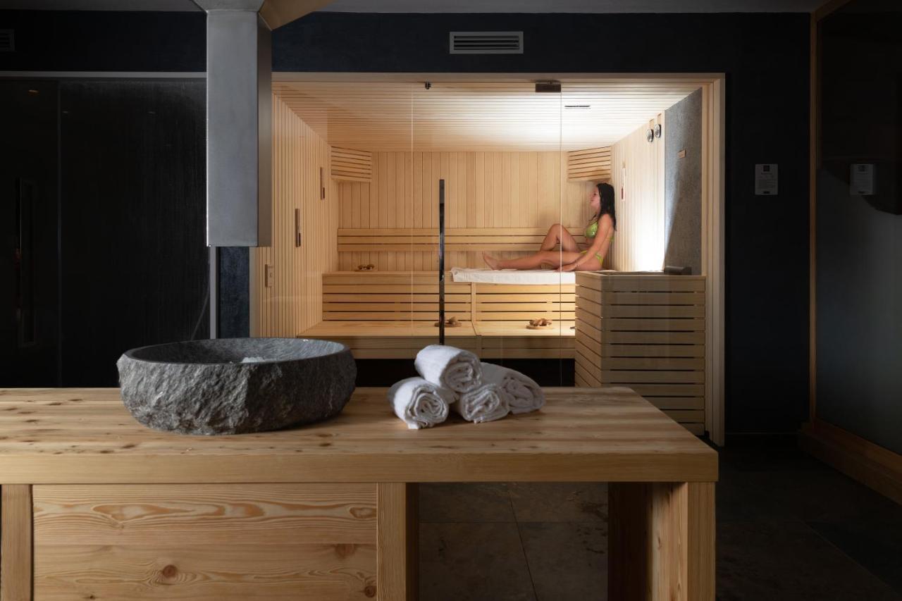 Hotel Li Anta Rossa 리비뇨 외부 사진